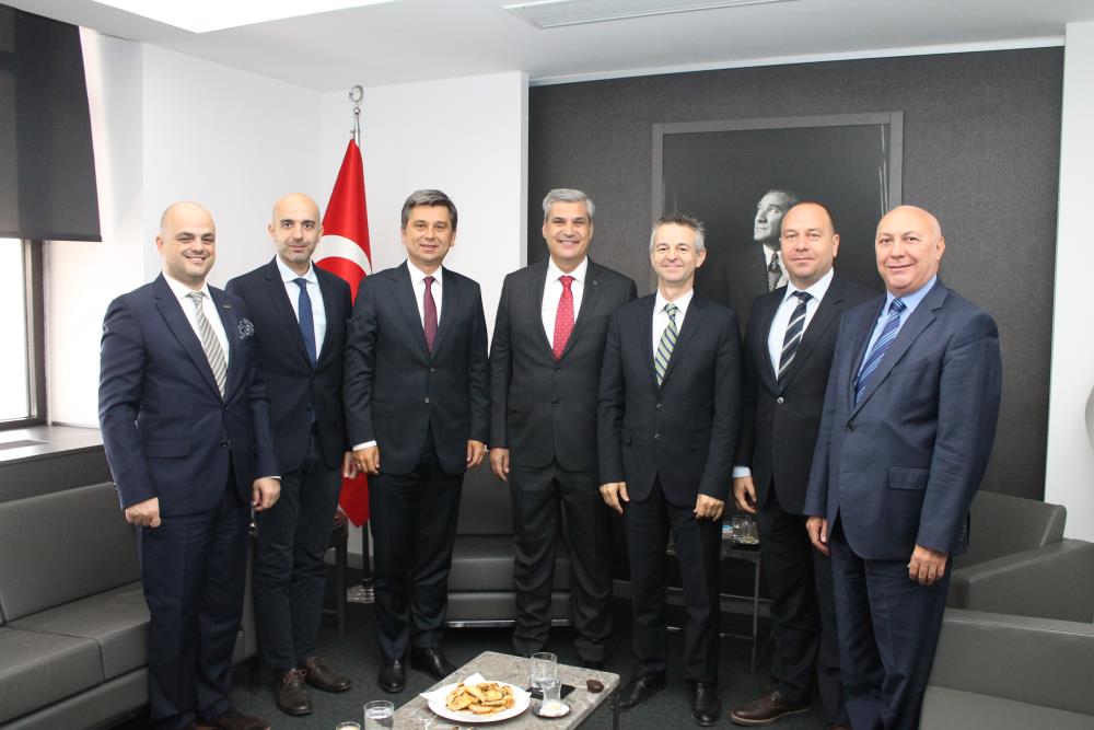 İzmirli Lojistikçilerden Kooperatiflere Çağrı