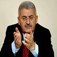 YILDIRIM: BİR YANDAN DEMİRYOLLARIMIZI AYAĞA KALDIRIRKEN, BİR YANDAN DA DEMİRYOLLARI MİLLİ SANAYİMİZİ KURUYORUZ