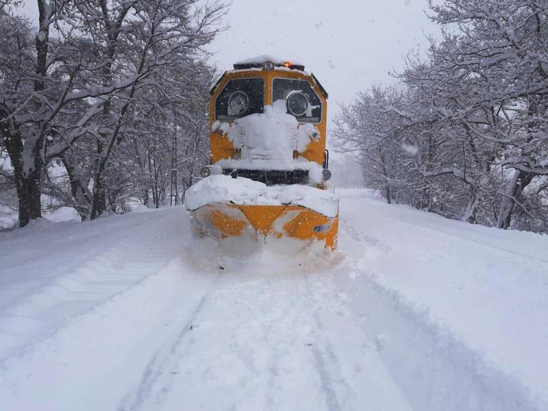 DEMİRYOLLARINDA YOĞUN KAR MESAİSİ