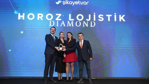 HOROZ LOJİSTİK, 3. KEZ 'KUSURSUZ MÜŞTERİ DENEYİMİ' ÖDÜLÜNÜ KAZANDI