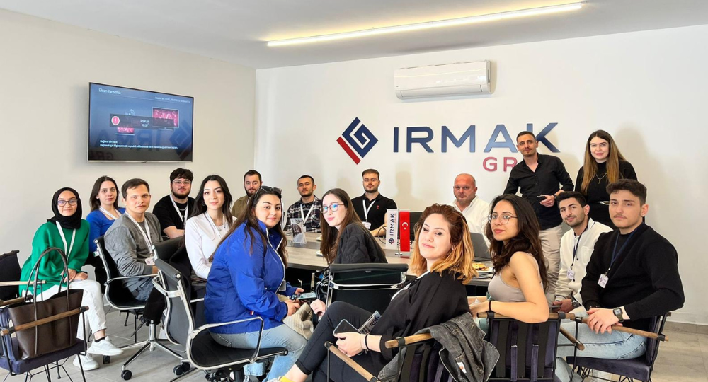 IRMAK GRUP DARGEB DERNEĞİ VE LOJİ KAMPÜS ÖĞRENCİ EKİPLERİNİ KEMALPAŞA DEPOLAMA TESİSİ’NDE AĞIRLADI