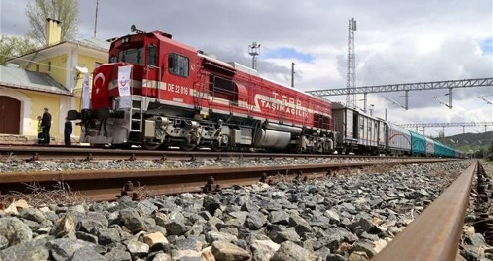 İSTANBUL-TAHRAN-İSLAMABAD YÜK TRENİ YENİDEN RAYLARA İNİYOR