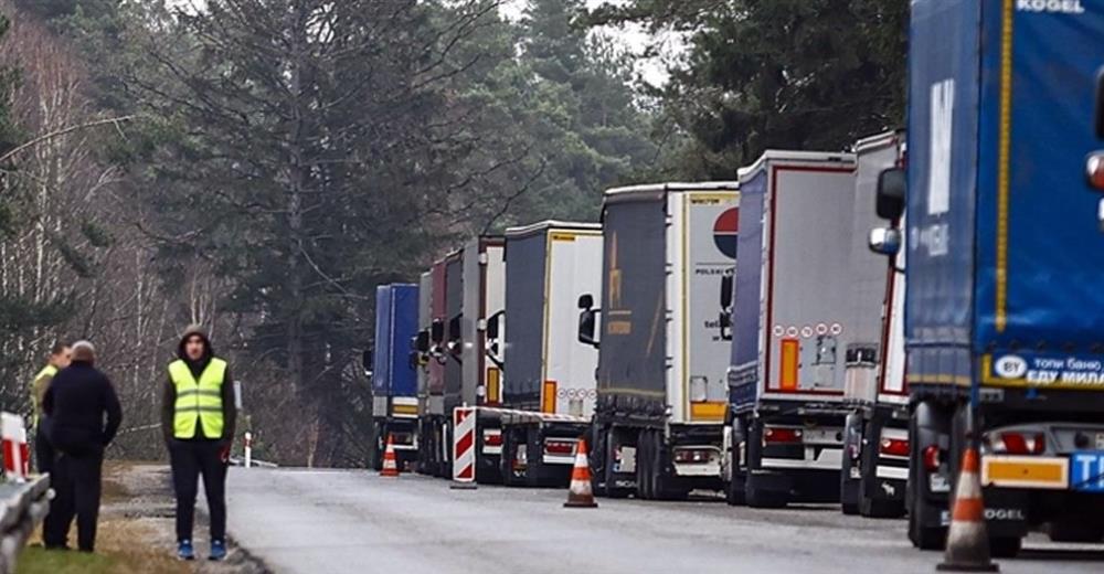 POLONYA'DAN TÜRK TIR'LARINA TARİFE DIŞI ENGEL