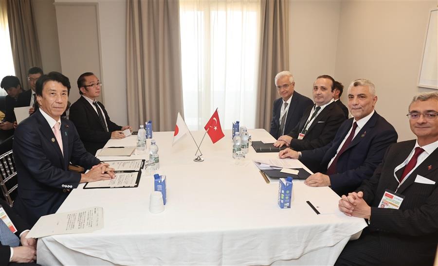TİCARET BAKANI BOLAT, JAPONYA EKONOMİ, TİCARET VE SANAYİ BAKANI SAİTO İLE GÖRÜŞTÜ