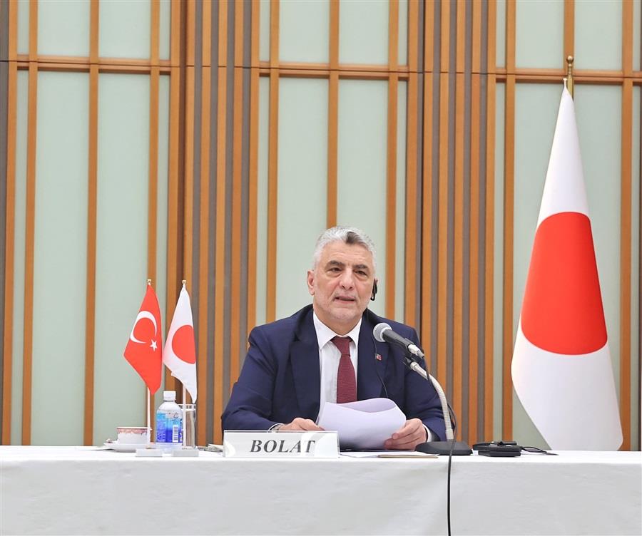 TİCARET BAKANI BOLAT, OSAKA EXPO 2025'TE GAZETECİLERİN SORULARINI YANITLADI
