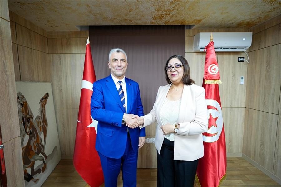 TİCARET BAKANI BOLAT, TUNUSLU BAKANLARLA BİR ARAYA GELDİ
