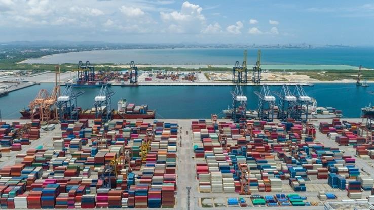 TİCARET BAKANLIĞI OLARAK LOJİSTİK VE TAŞIMACILIK SEKTÖRÜNDE HİZMET İHRACATI HEDEFİMİZ, 2025 YILINDA 48 MİLYAR DOLAR, 2028 YILINDA 78 MİLYAR DOLARA ULAŞMAK