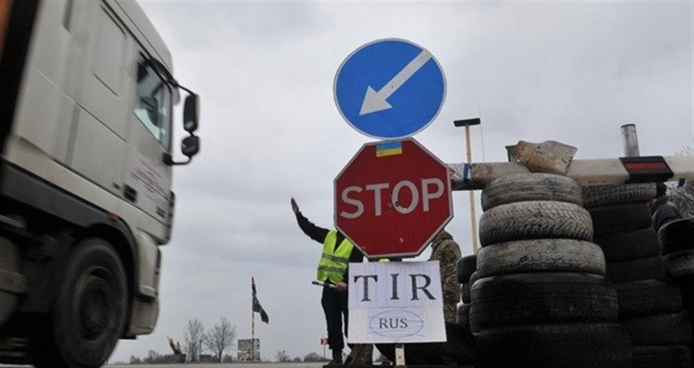 TIR'LARIMIZ RUSYA'YA GİDEMİYOR, TAŞIMA YABANCIYA KALDI