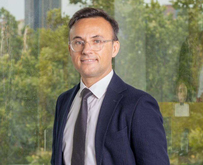 TÜRKİYE'NİN YENİ TİCARET ROTALARI VE KORİDORLARINDA YER ALMASINI SAĞLAMALIYIZ