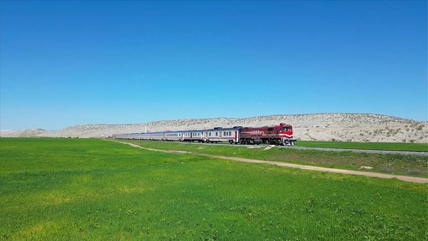 VAN-TAHRAN TREN SEFERLERİ YENİDEN BAŞLIYOR 