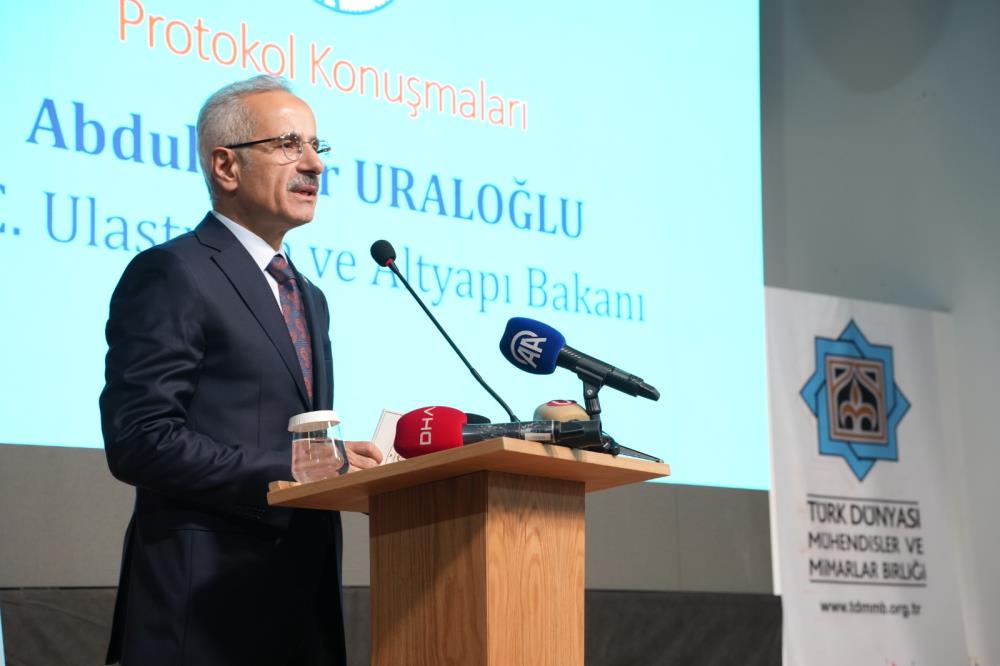 “ZENGEZUR KORİDORU’NUN ÖNEMİ” KONULU KONFERANS DÜZENLENDİ